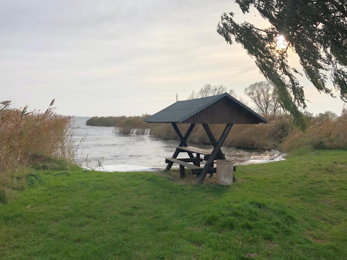 Refugium Raabenhorst Im Landhaus Am Haff Stolpe auf Usedom Esterno foto